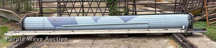 image for item EE4047 Garage door