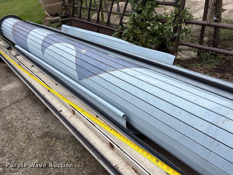 image for item EE4047 Garage door