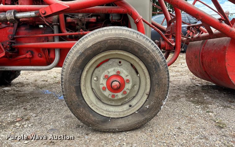 image for item EE4072 1950 Ford   8N tractor