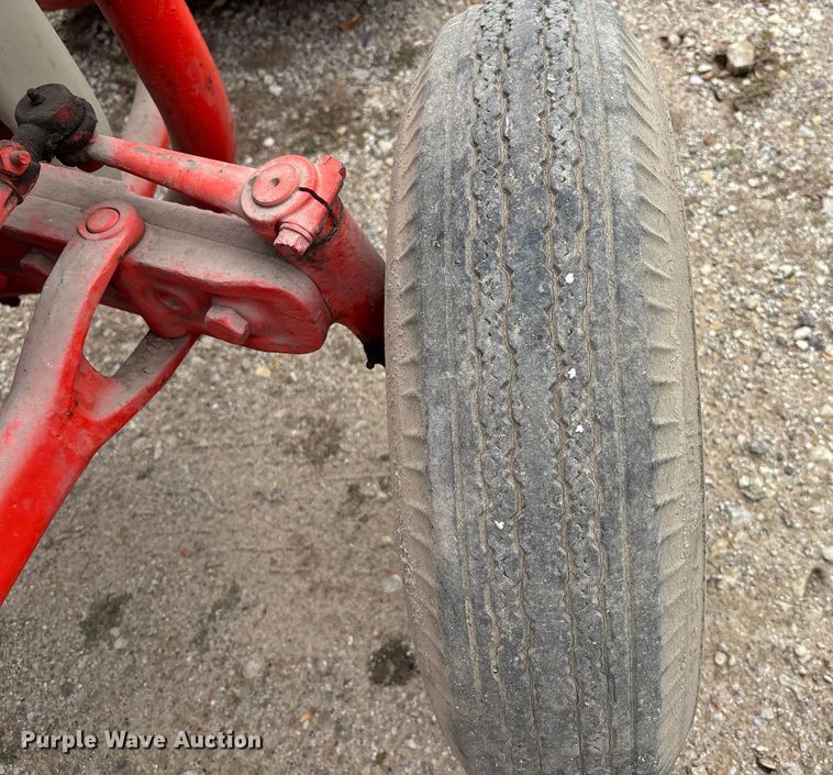 image for item EE4072 1950 Ford   8N tractor