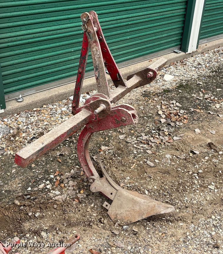 image for item EE4072 1950 Ford   8N tractor