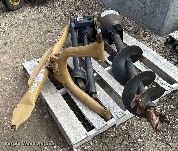 image for item EE4073 Land Pride PD35 post hole digger