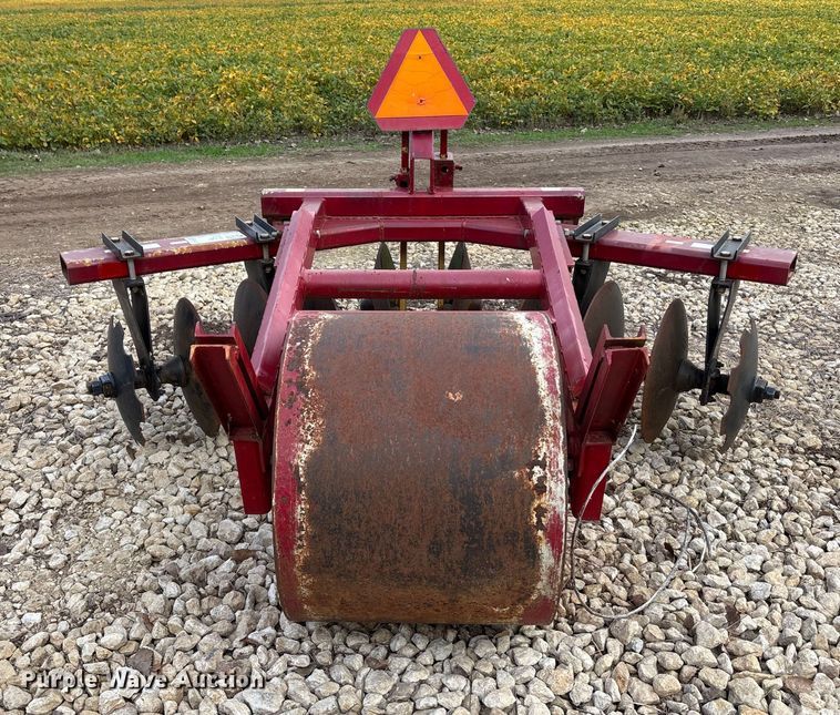 image for item EE4127 Lindsay track closer