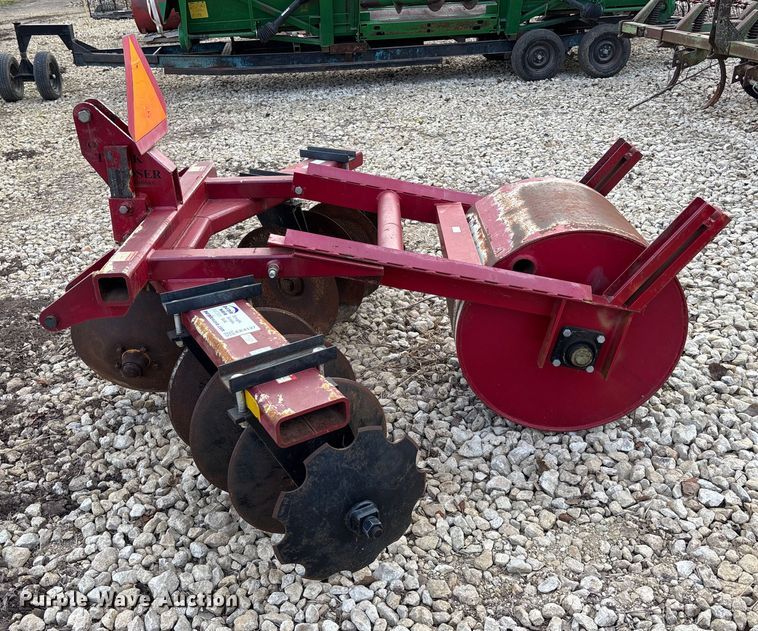 image for item EE4127 Lindsay track closer