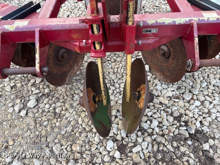 image for item EE4127 Lindsay track closer