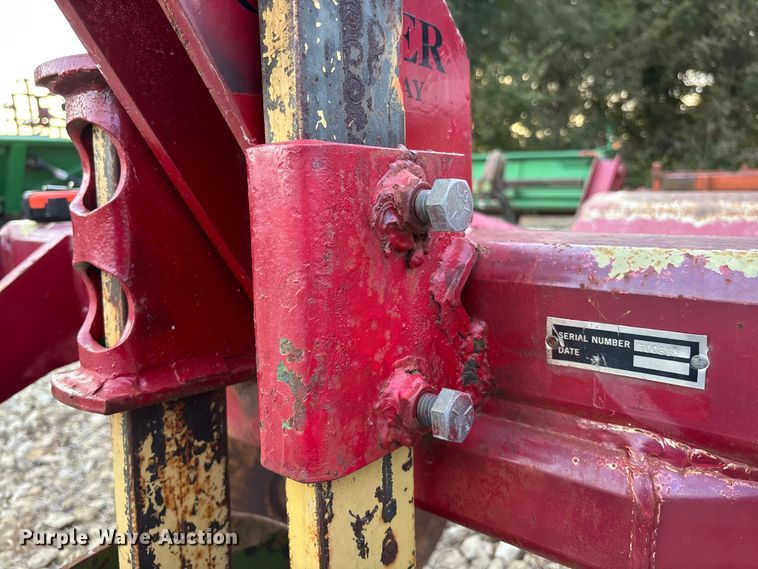 image for item EE4127 Lindsay track closer