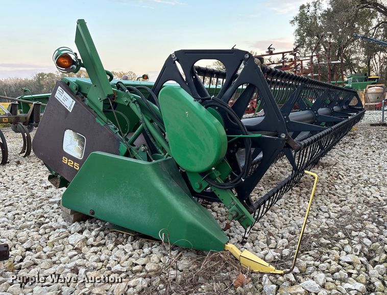image for item EE4130 John Deere 925 flex head