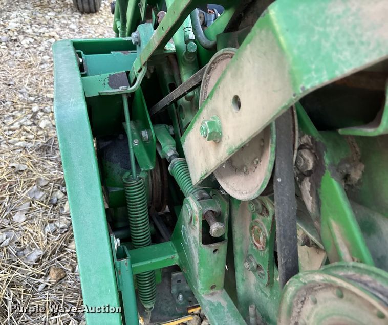 image for item EE4130 John Deere 925 flex head
