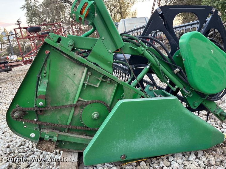 image for item EE4130 John Deere 925 flex head