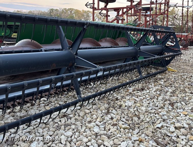 image for item EE4130 John Deere 925 flex head