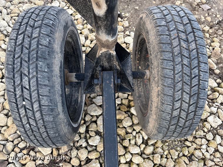 image for item EE4131 John Deere 843 corn head