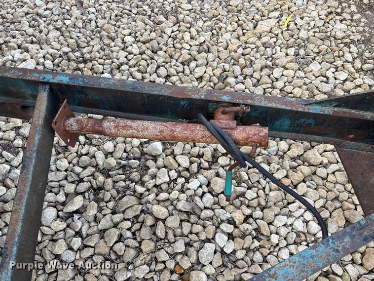 image for item EE4131 John Deere 843 corn head