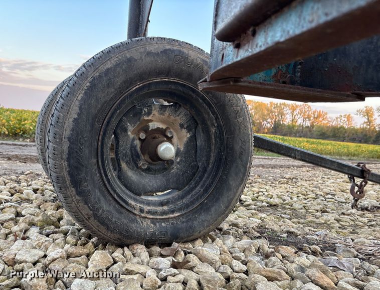 image for item EE4131 John Deere 843 corn head