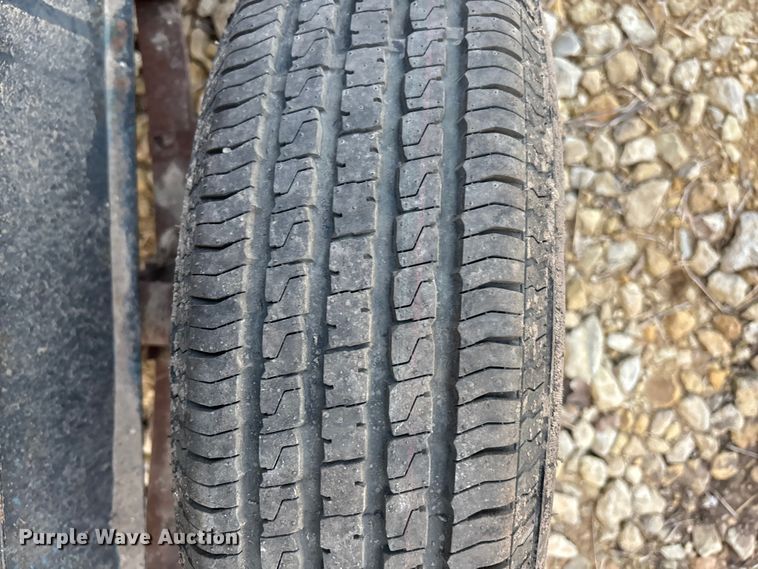 image for item EE4131 John Deere 843 corn head