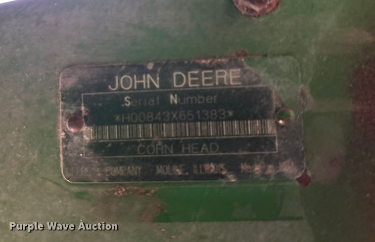 image for item EE4131 John Deere 843 corn head