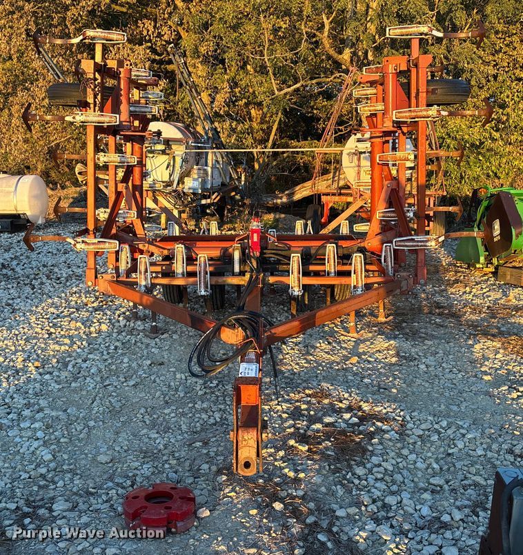 image for item EE4133 Wil-Rich 10 FCW field cultivator