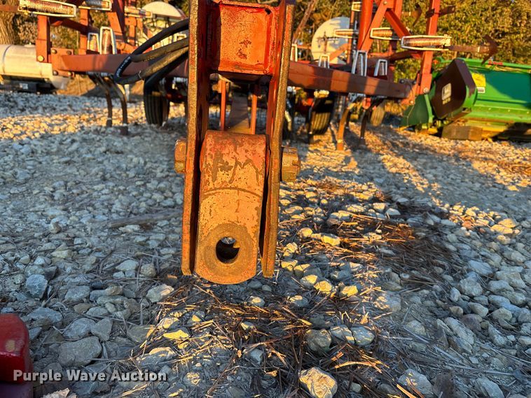 image for item EE4133 Wil-Rich 10 FCW field cultivator