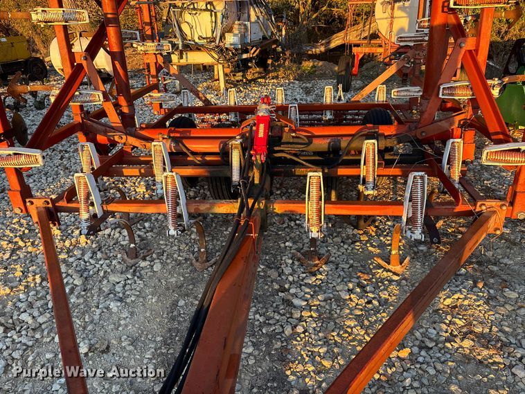 image for item EE4133 Wil-Rich 10 FCW field cultivator