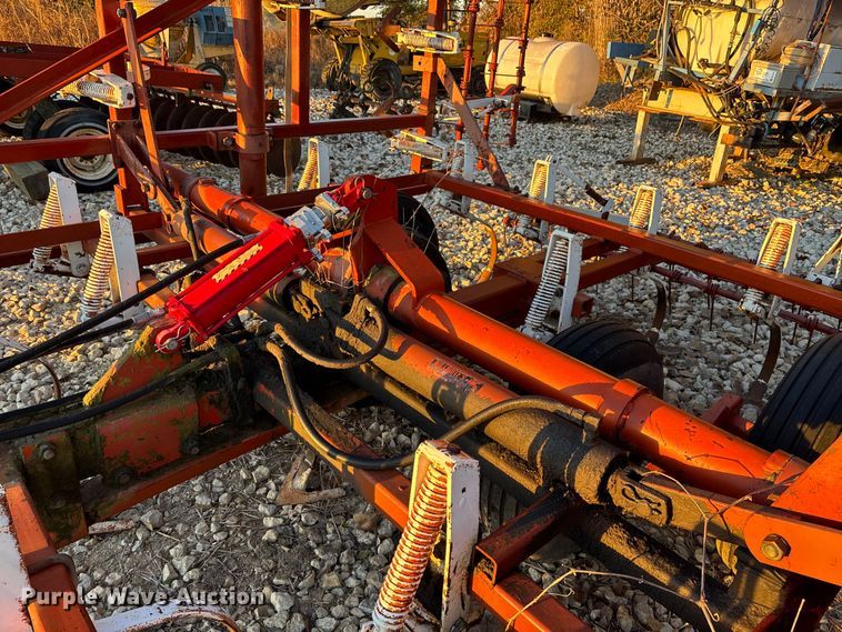 image for item EE4133 Wil-Rich 10 FCW field cultivator