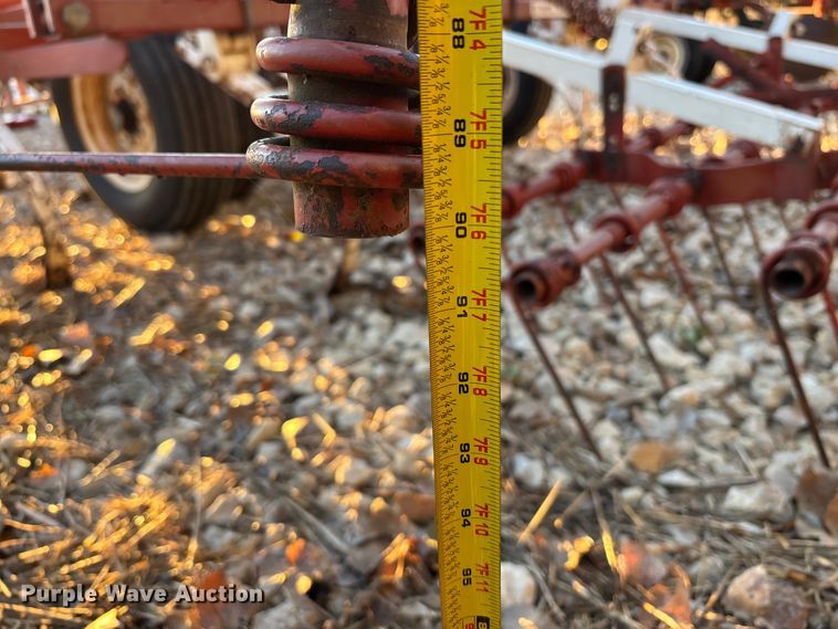 image for item EE4133 Wil-Rich 10 FCW field cultivator
