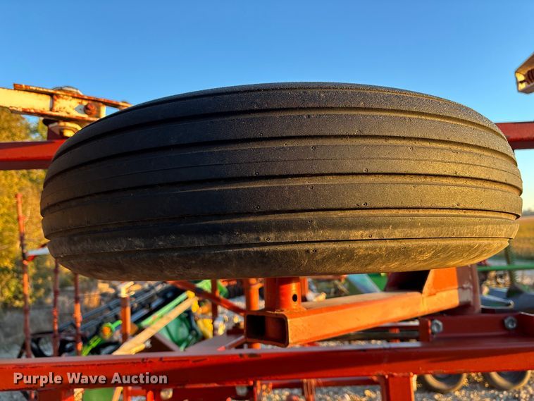image for item EE4133 Wil-Rich 10 FCW field cultivator