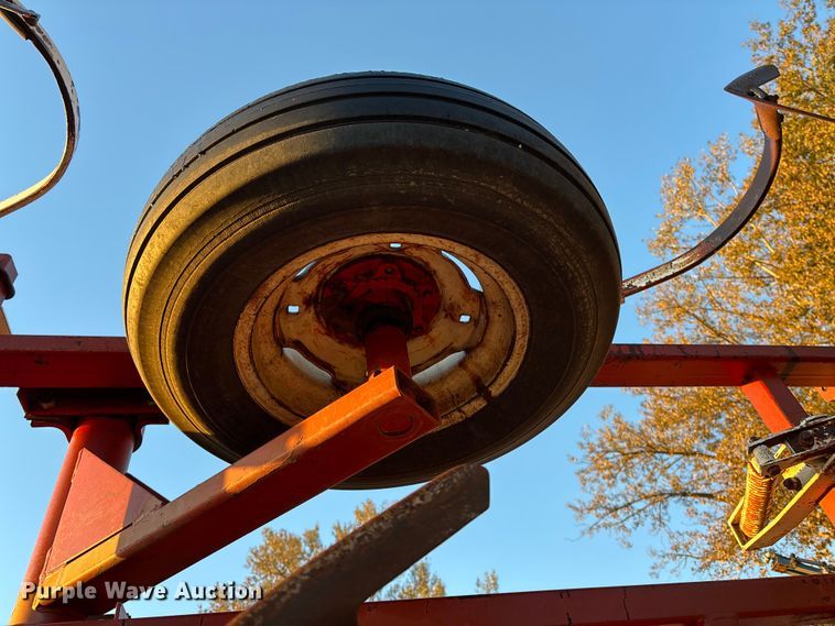 image for item EE4133 Wil-Rich 10 FCW field cultivator