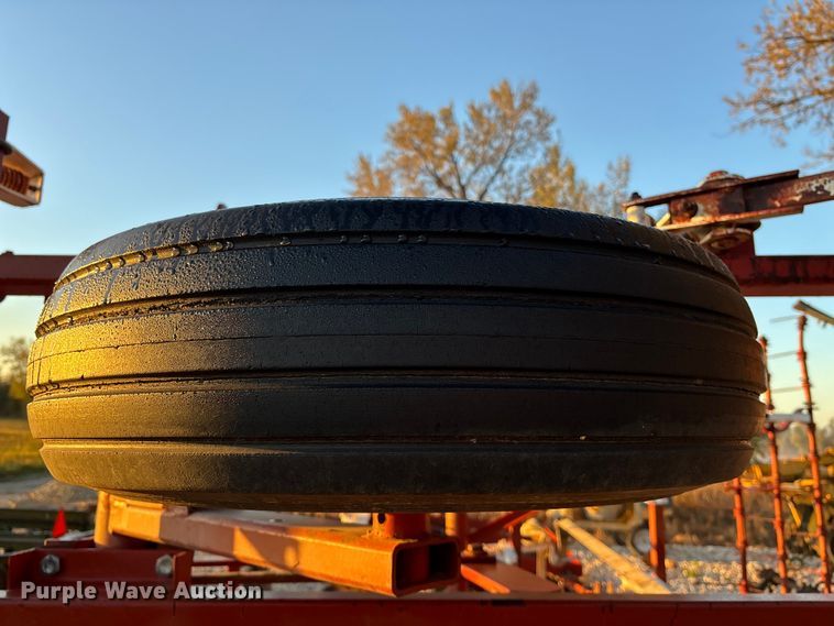 image for item EE4133 Wil-Rich 10 FCW field cultivator