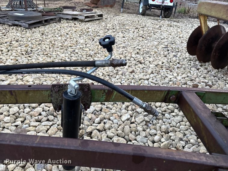 image for item EE4136 John Deere 210 double off-set disk