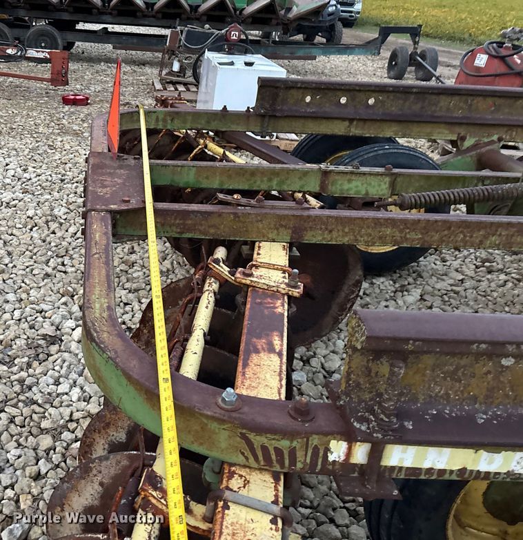 image for item EE4136 John Deere 210 double off-set disk