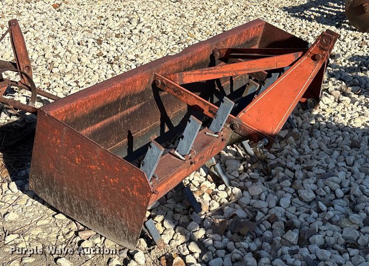 image for item EE4139 Box blade