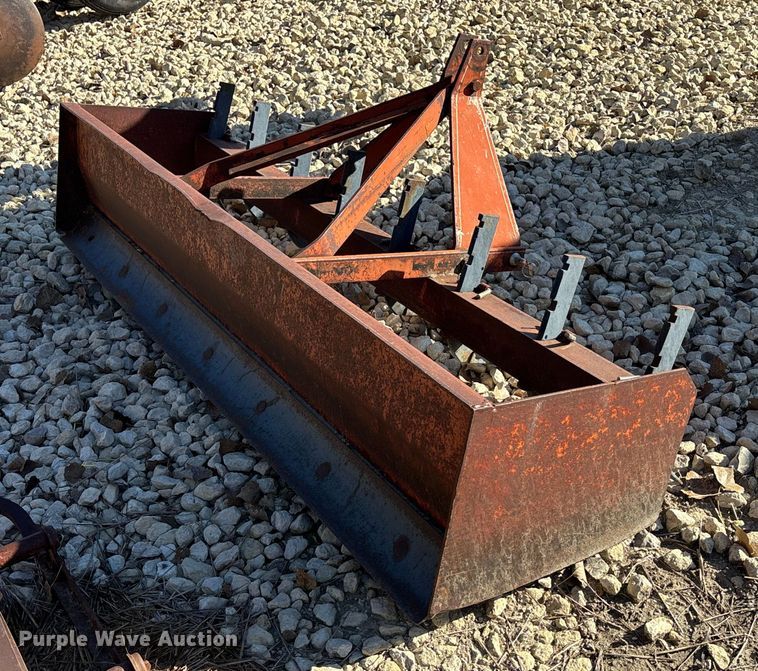 image for item EE4139 Box blade