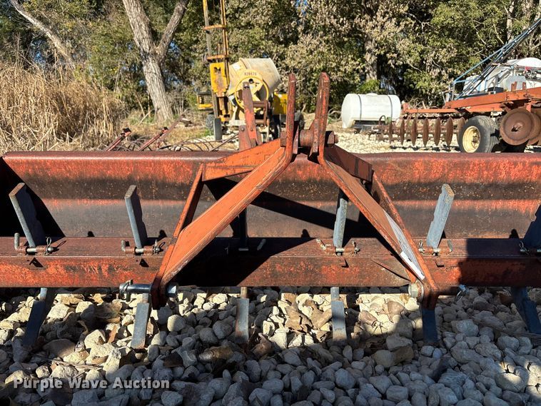 image for item EE4139 Box blade