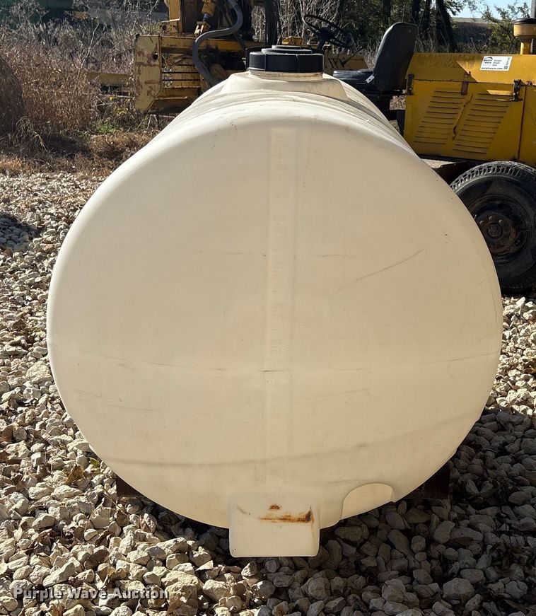 image for item EE4144 Poly tank