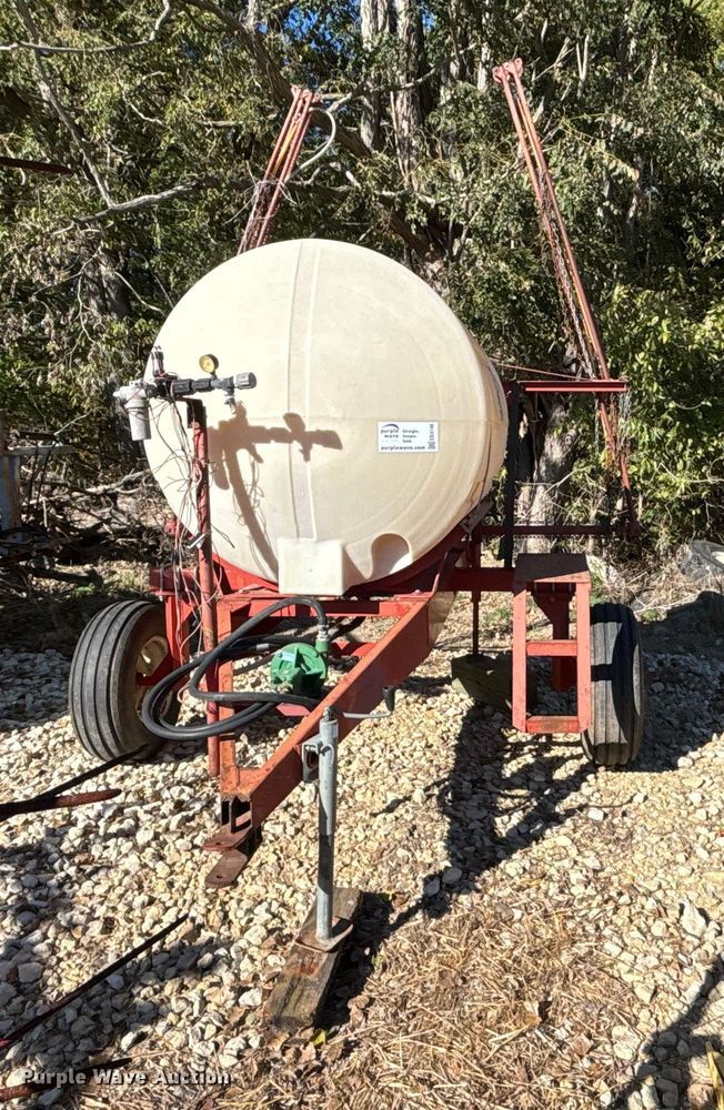 image for item EE4146 PK sprayer trailer