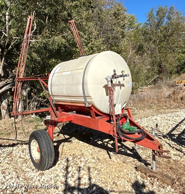image for item EE4146 PK sprayer trailer