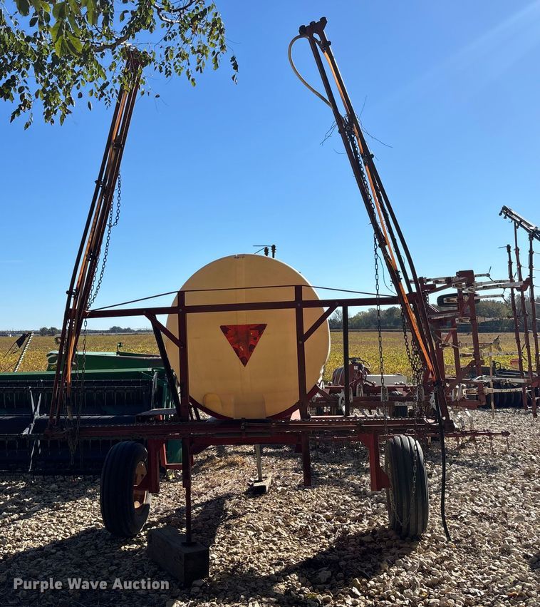 image for item EE4146 PK sprayer trailer