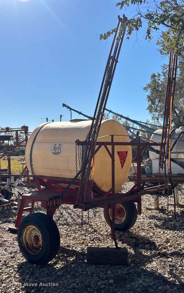 image for item EE4146 PK sprayer trailer