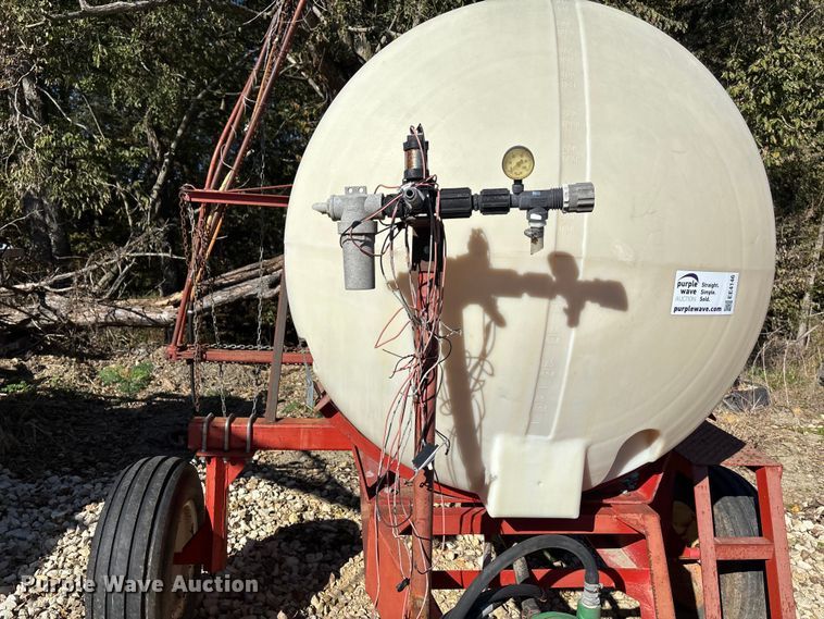 image for item EE4146 PK sprayer trailer