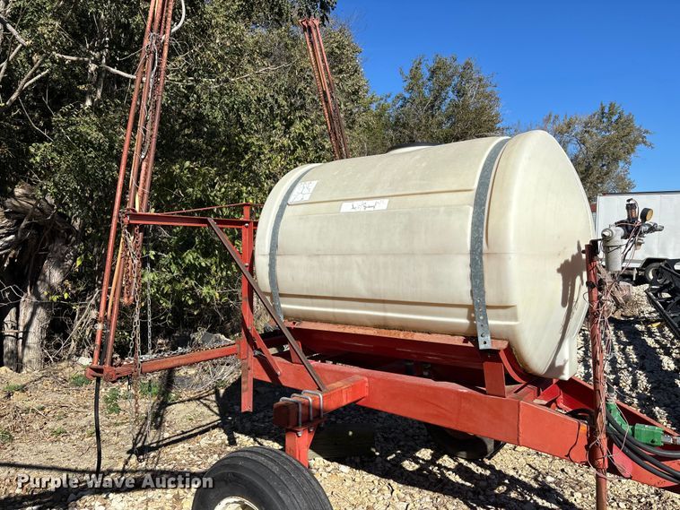 image for item EE4146 PK sprayer trailer