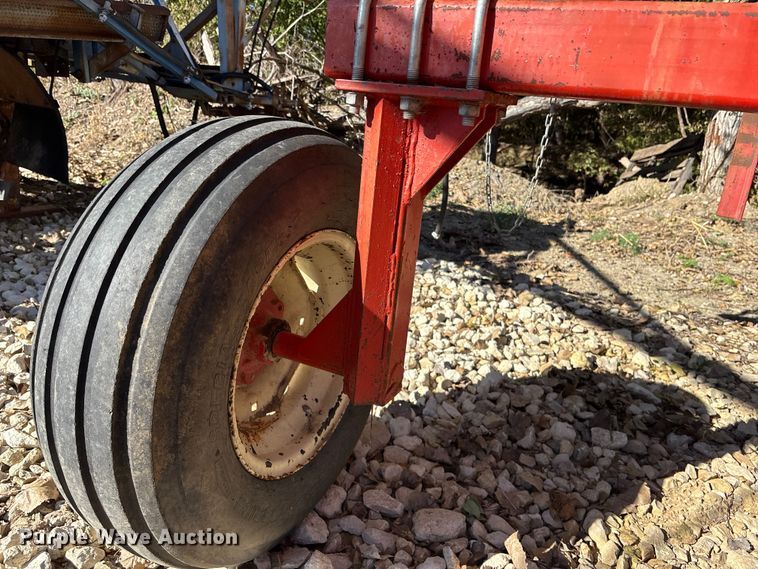 image for item EE4146 PK sprayer trailer