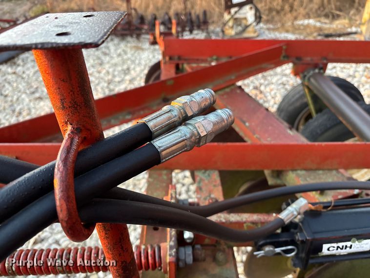 image for item EE4210 International harvester Disc tandem disk