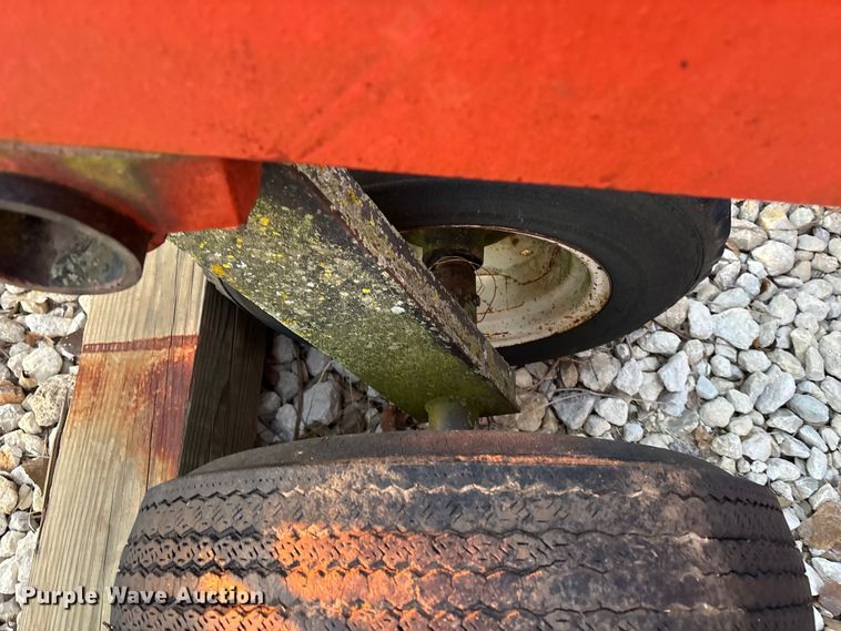 image for item EE4210 International harvester Disc tandem disk