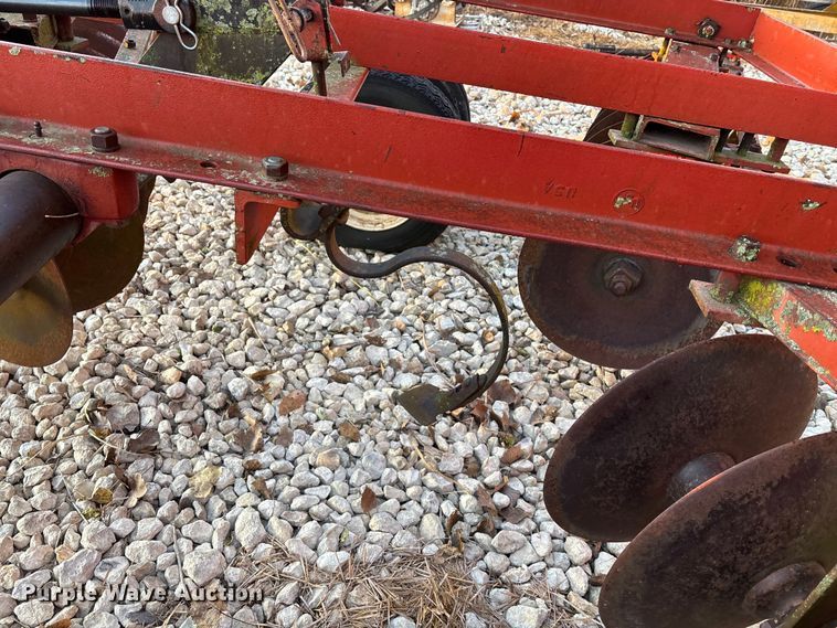 image for item EE4210 International harvester Disc tandem disk