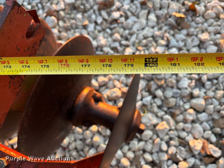 image for item EE4210 International harvester Disc tandem disk