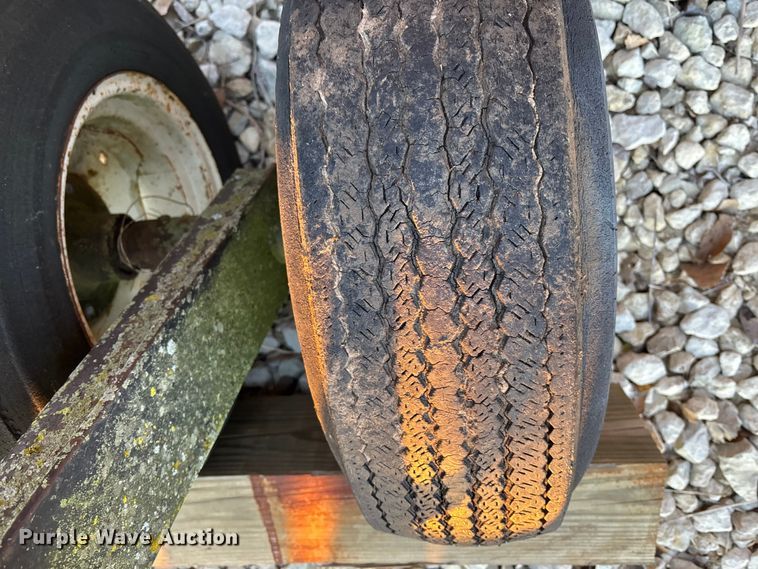 image for item EE4210 International harvester Disc tandem disk