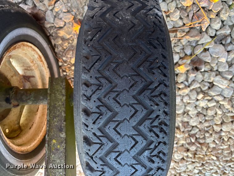 image for item EE4210 International harvester Disc tandem disk