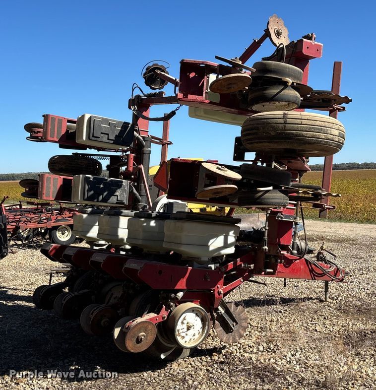 image for item EE4219 White 6100 planter