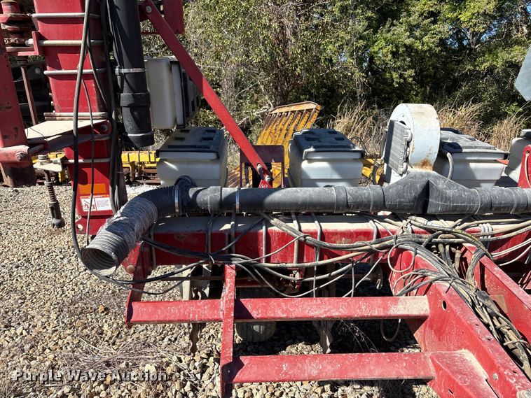 image for item EE4219 White 6100 planter