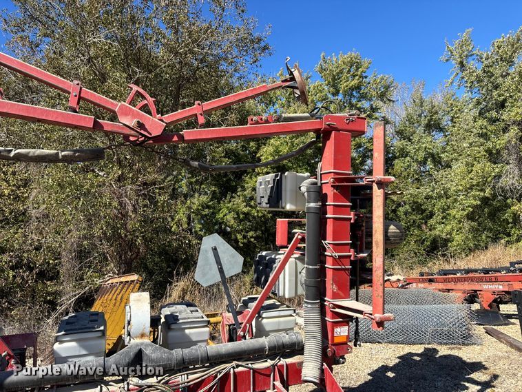 image for item EE4219 White 6100 planter