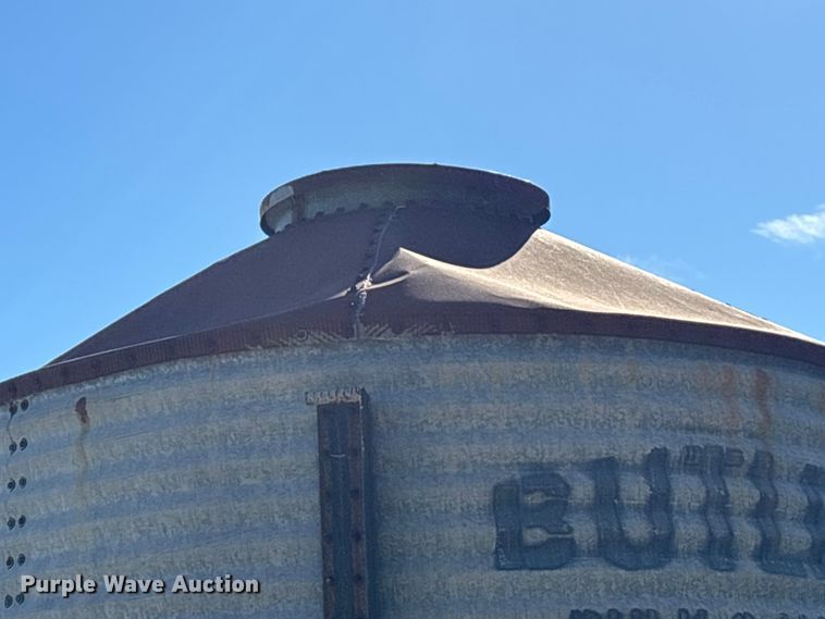 image for item EE4237 Butler Bulk-O-Matic grain bin